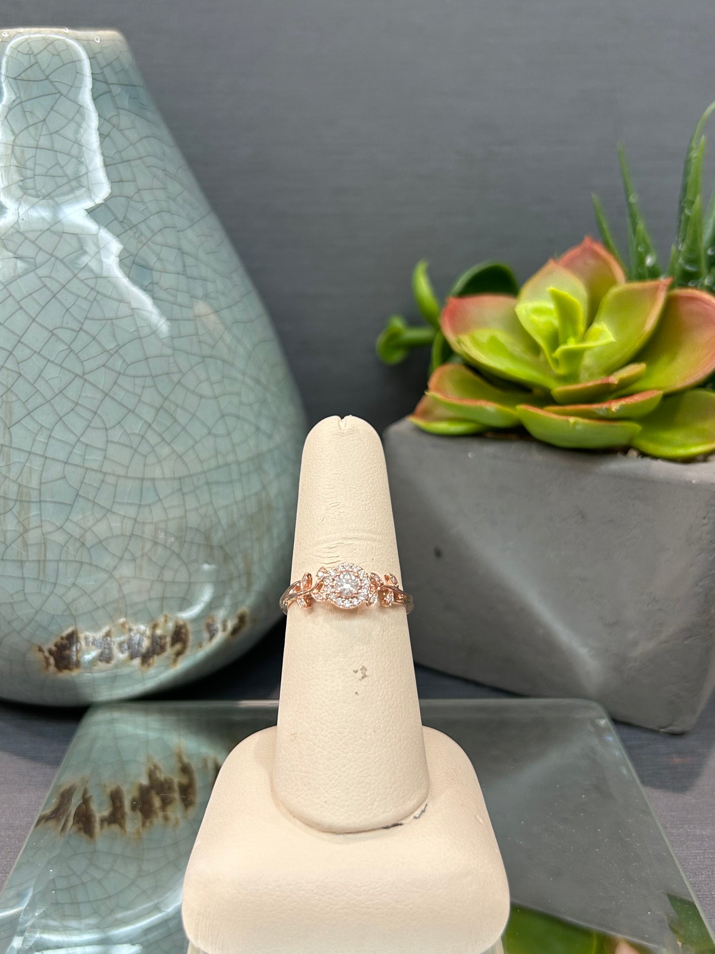 10k Rose Gold 0.25ctw Diamond Halo Leaf Engagement Ring