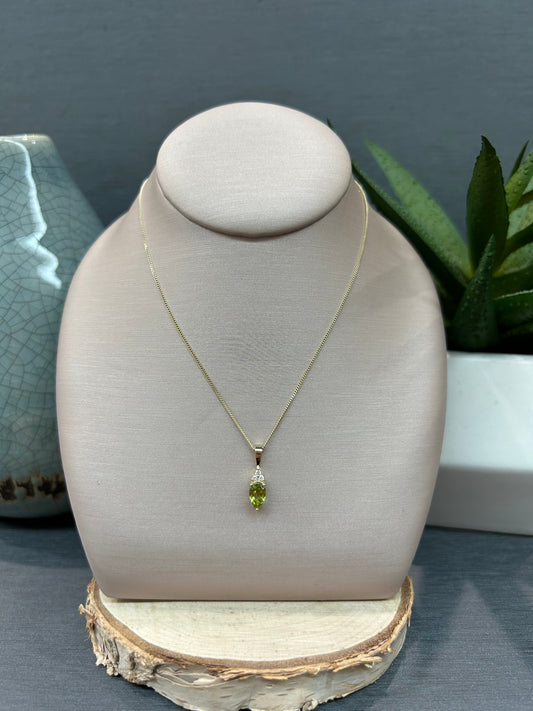 10k Yellow Gold Pear Peridot Pendant