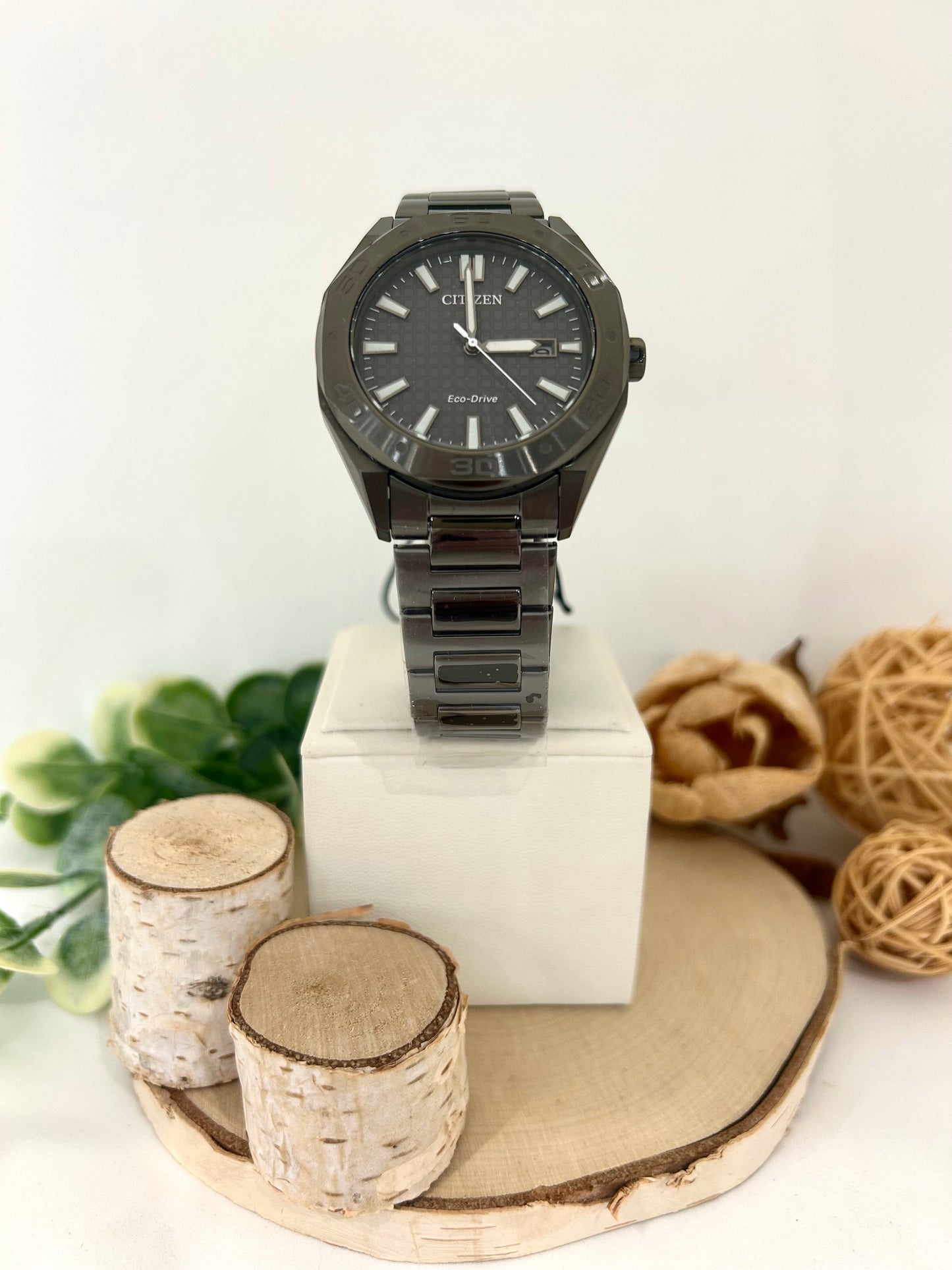 Men's Citizen Eco Drive Black Polish Watch with Metal Band