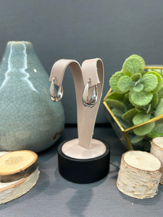 10k White Gold Round Teardrop Hoop Earrings