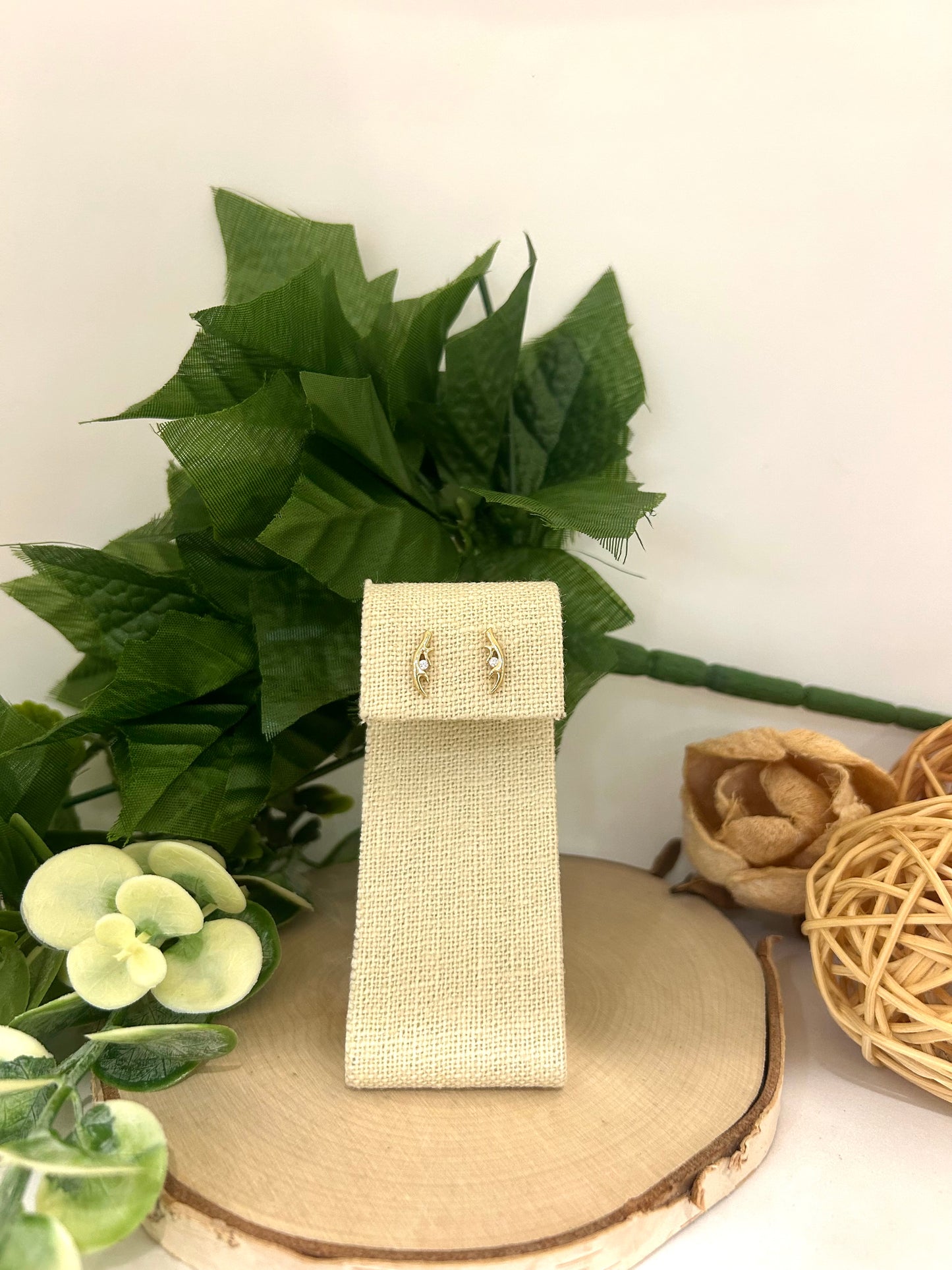 10k Yellow Gold 0.04ctw Diamond Deer Antler Stud Earrings