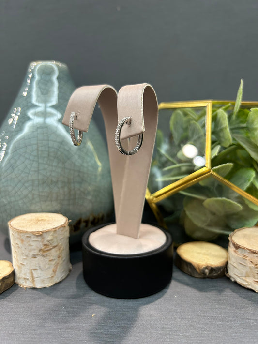 10k Gold 0.10ctw Diamond Four Claw Hoop Earrings