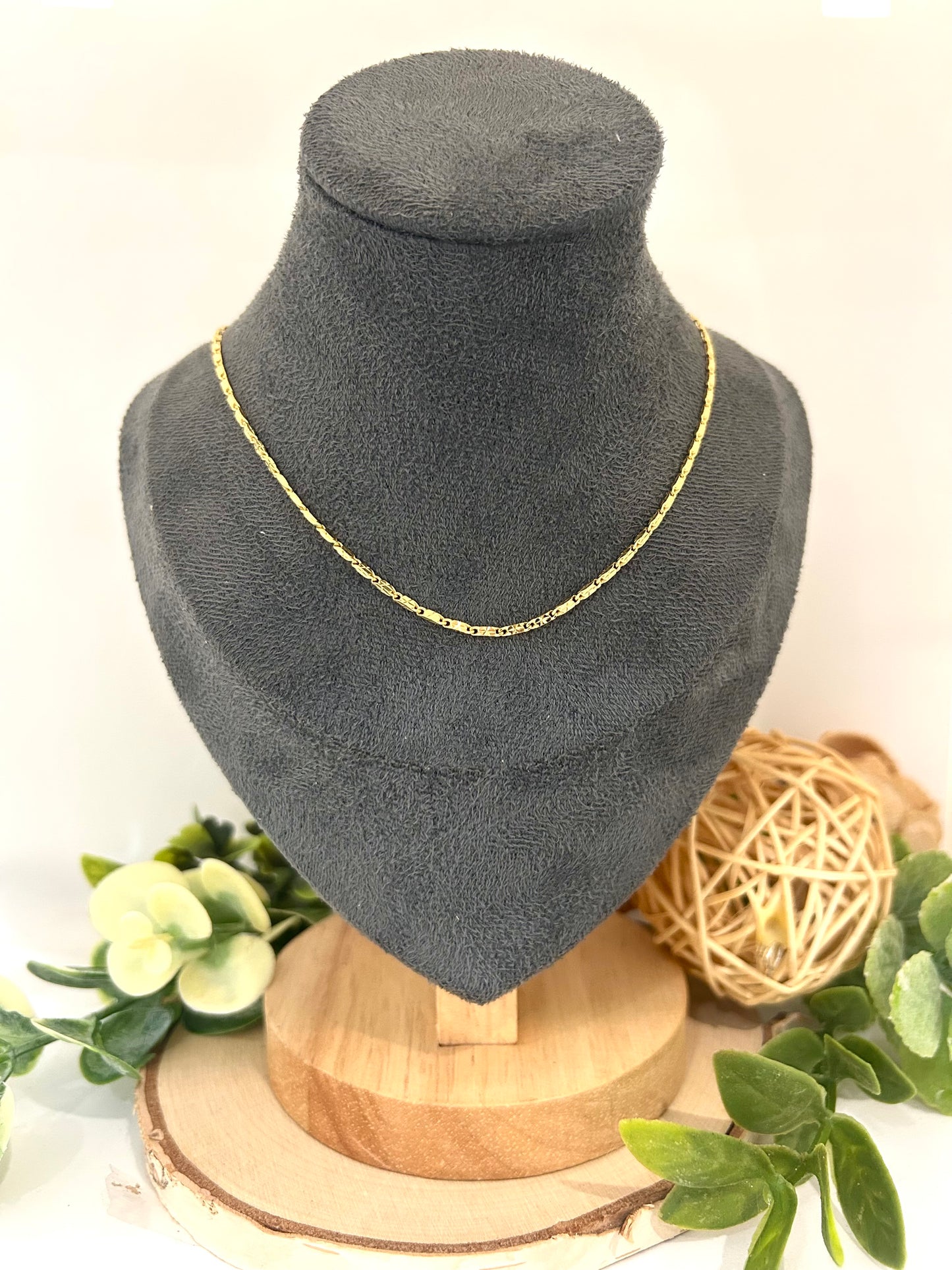 Women's 10k Yellow Gold 1.5mm Star Chain