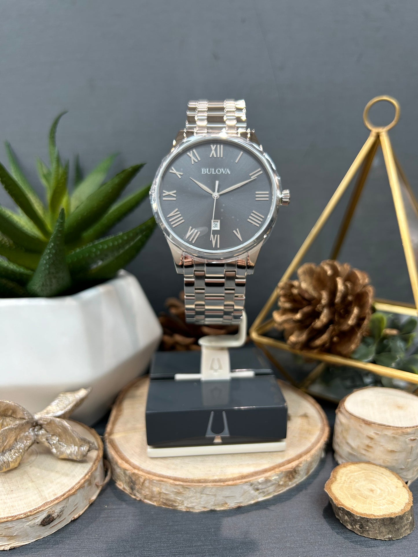 Men's Bulova Grey Face Roman Numeral Dial Watch with Metal Band