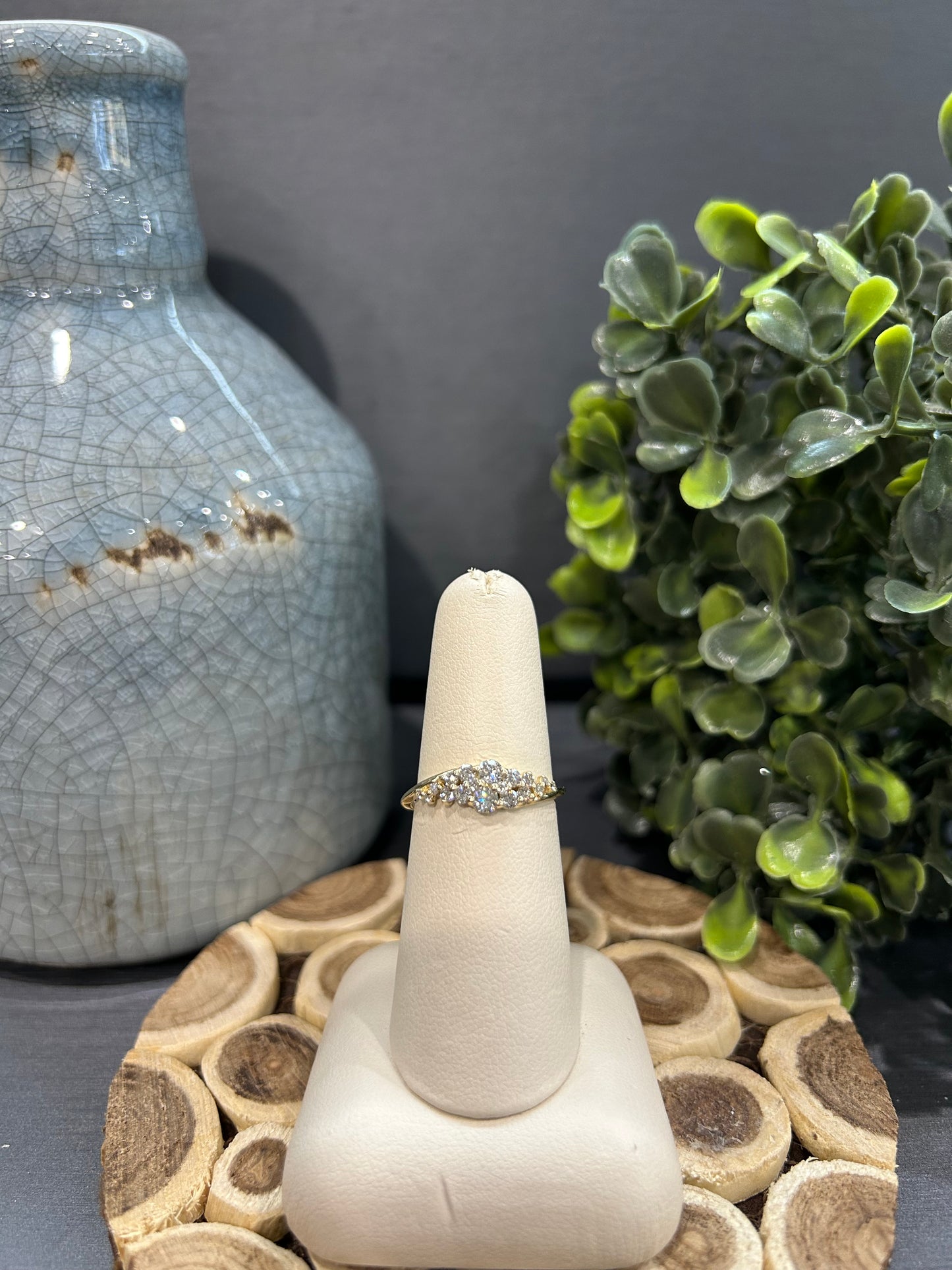 10k Yellow Gold 0.50ctw Diamond Starburst Cluster Ring