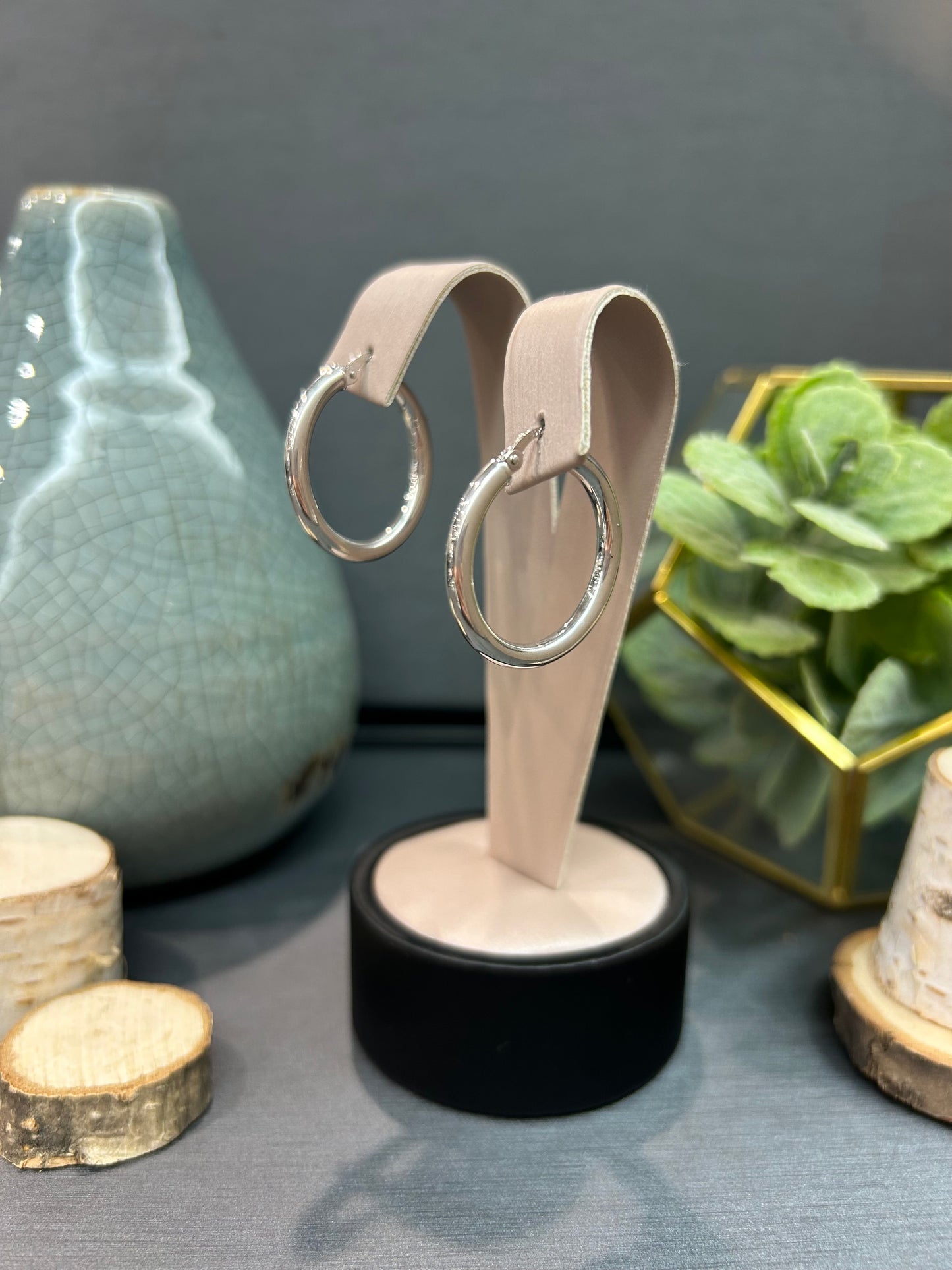 10k White Gold Polished Tube Hoop Earrings