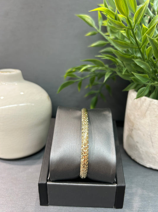 10k Gold Diamond Cut Thick Bangle with Clasp
