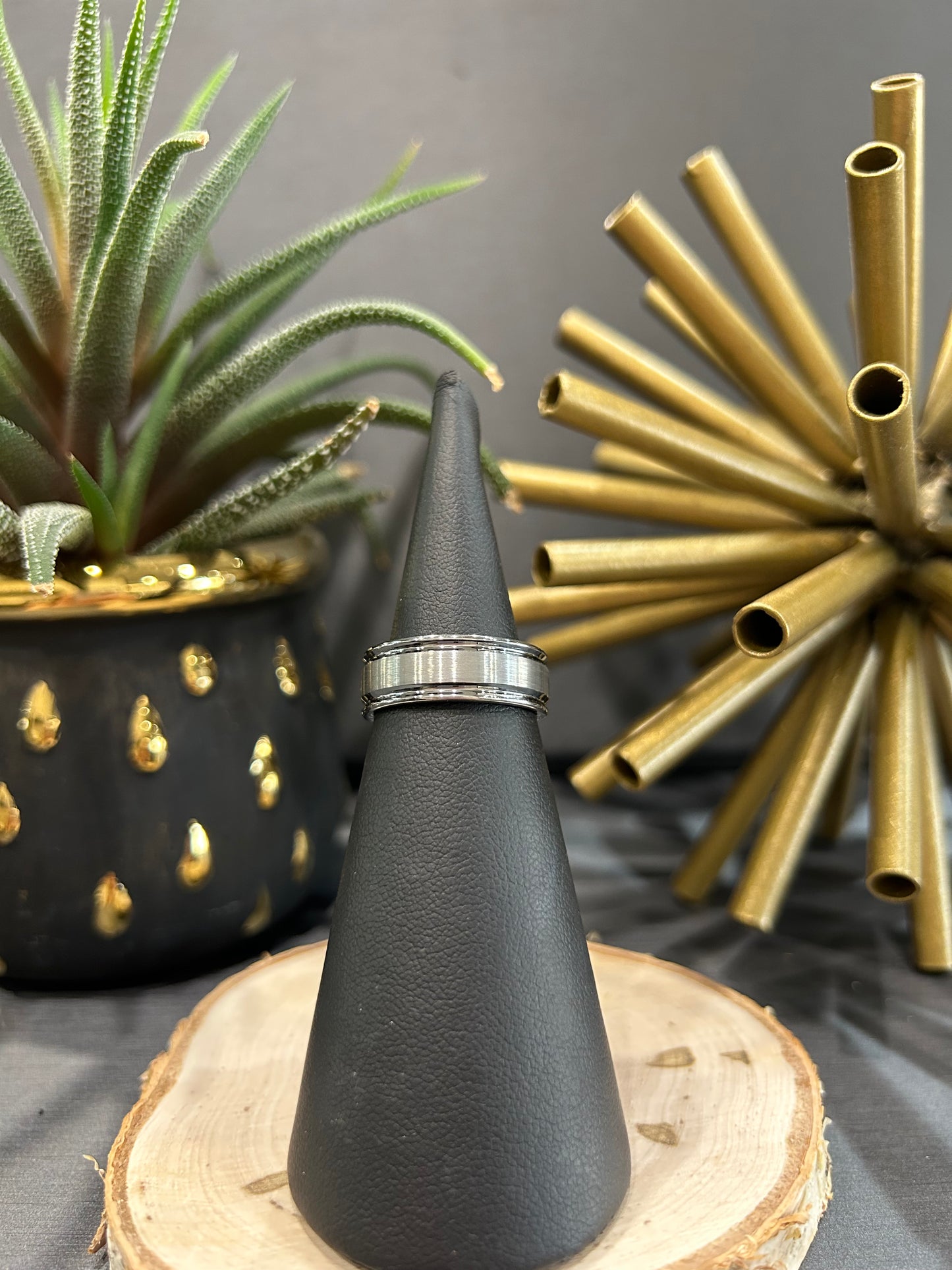 Tungsten 8mm Double Groove Malo Band