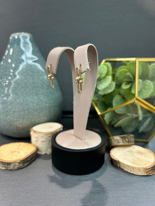 10k Yellow Gold Overlap Paperclip Link Stud Earrings