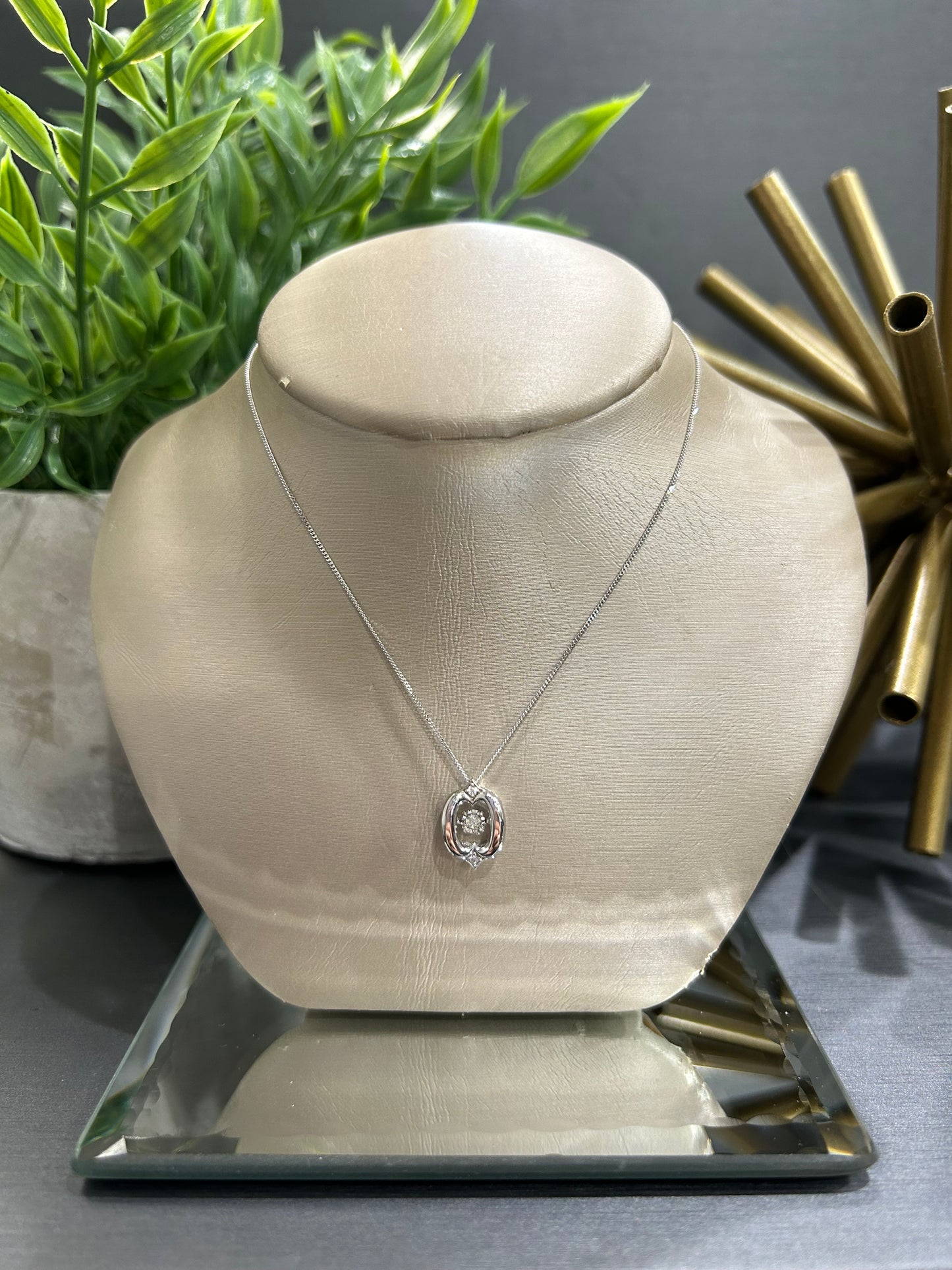 10k White Gold 0.03ct Diamond Twinkle Pendant