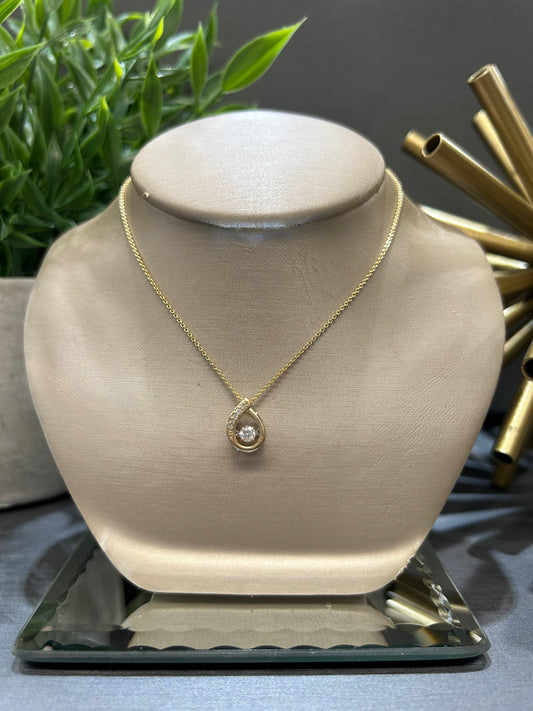 10k Gold 0.15ct Diamond Oval Twinkle Pendant