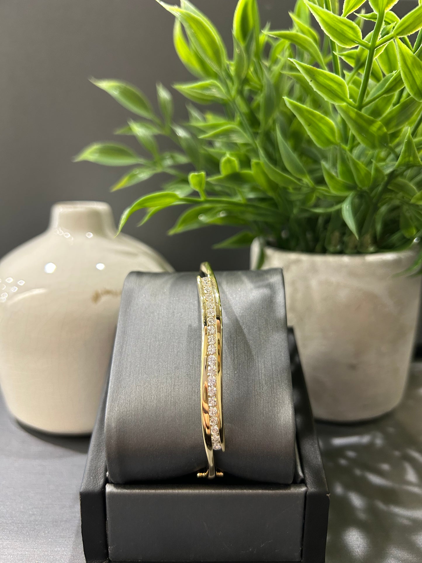 14k Yellow Gold 2.00ctw Lab Diamond Channel Bangle with Clasp