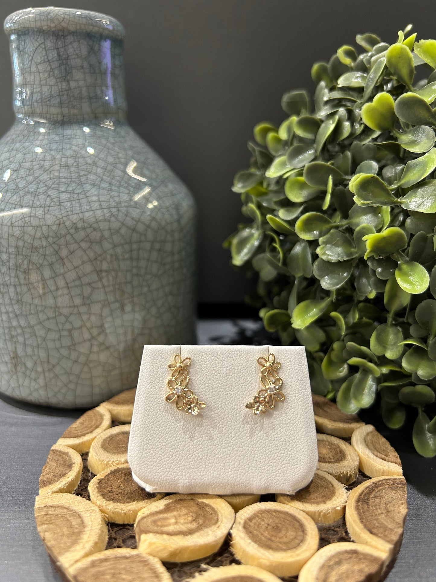 10k Yellow Gold 0.05ctw Diamond Flower Crawler Stud Earrings
