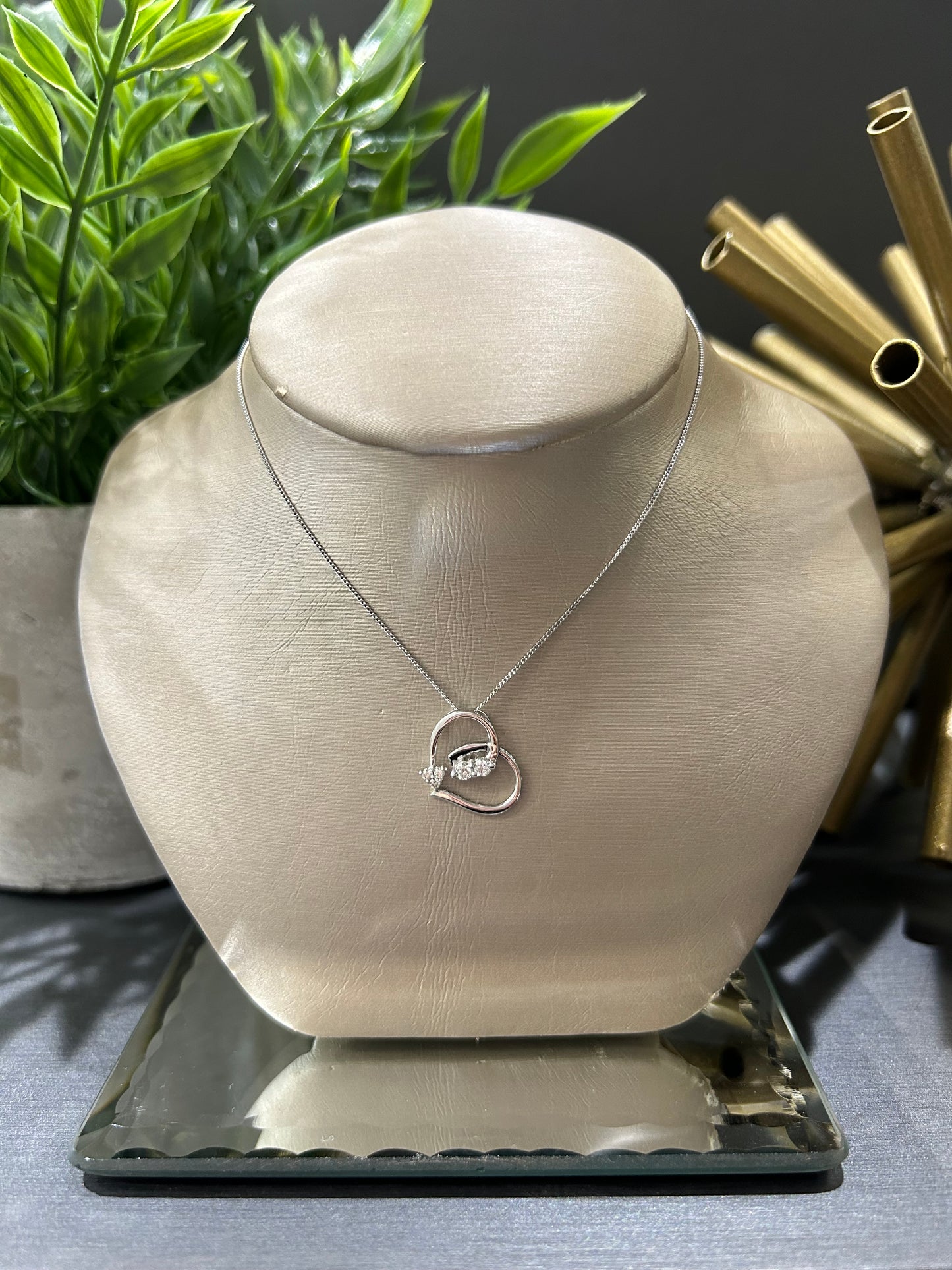 10k White Gold 0.10ctw Diamond Slanted Heart Pendant