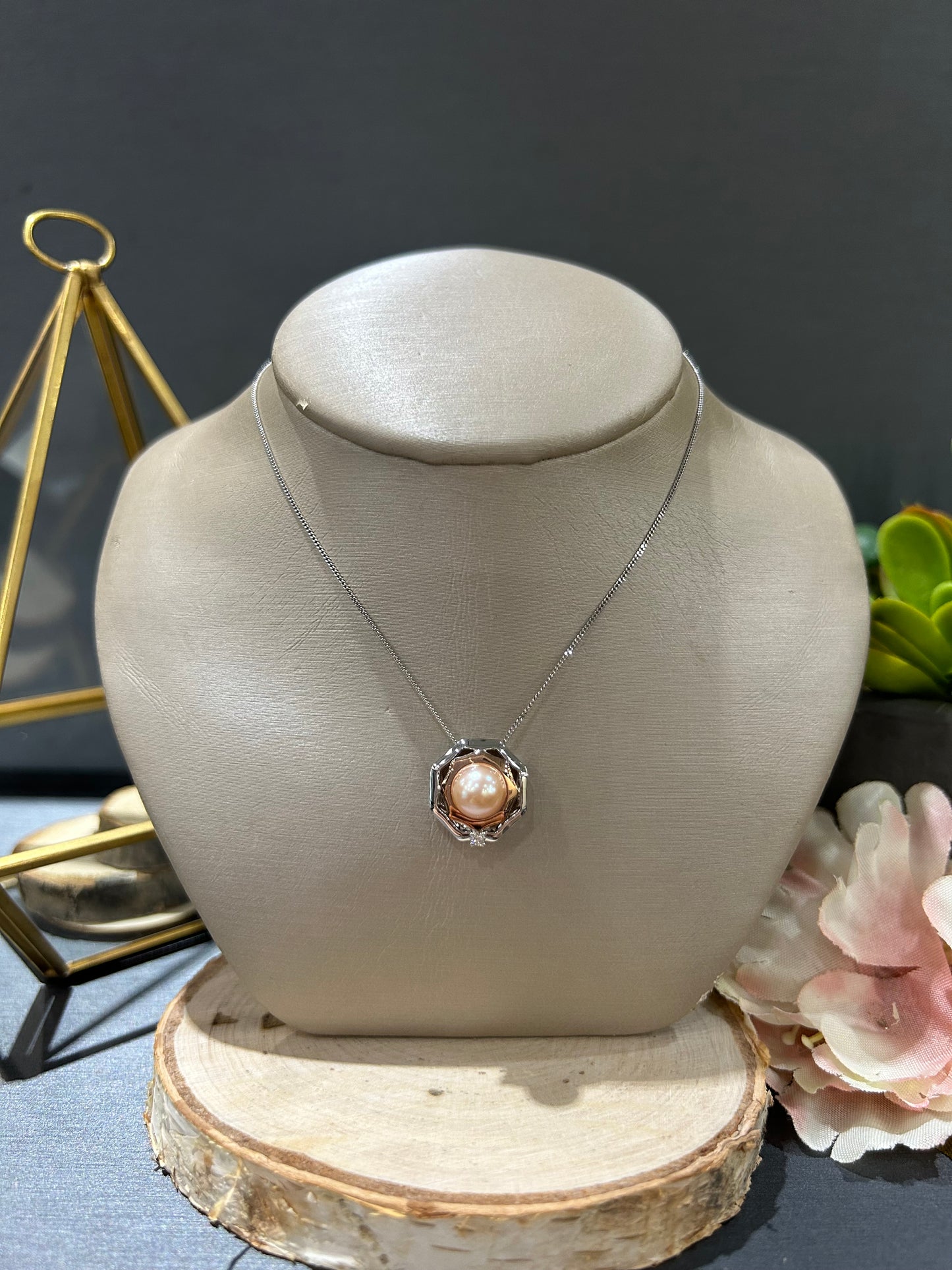 10k Two-Tone 0.02ct Diamond Accent 7mm Purple Pearl Pendant