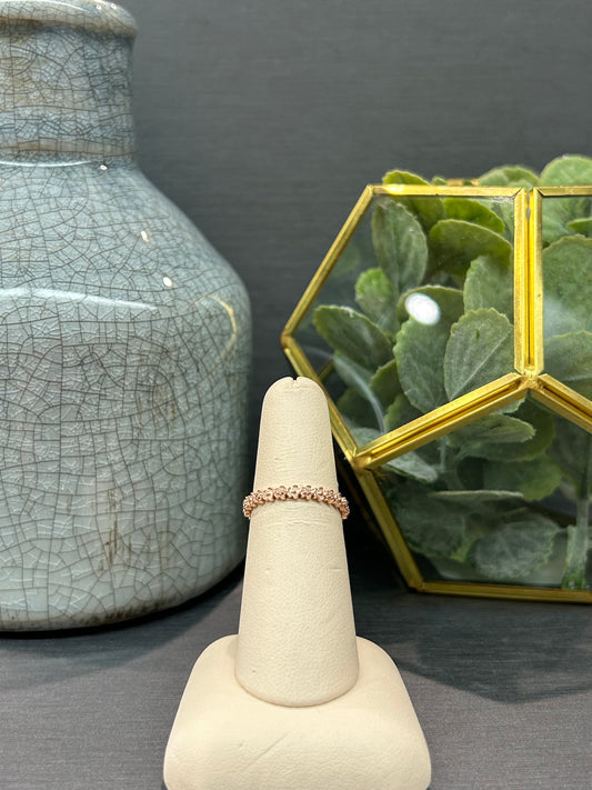 10k Rose Gold 0.01ctw Diamond Flower Pattern Band