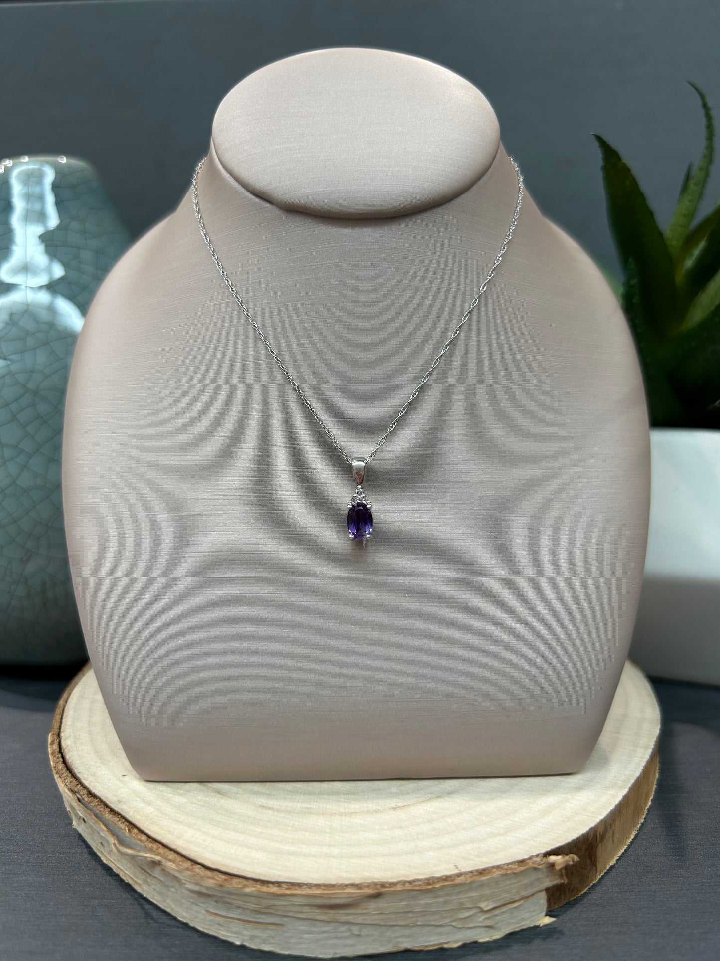 10k Gold Oval Gemstone Pendant
