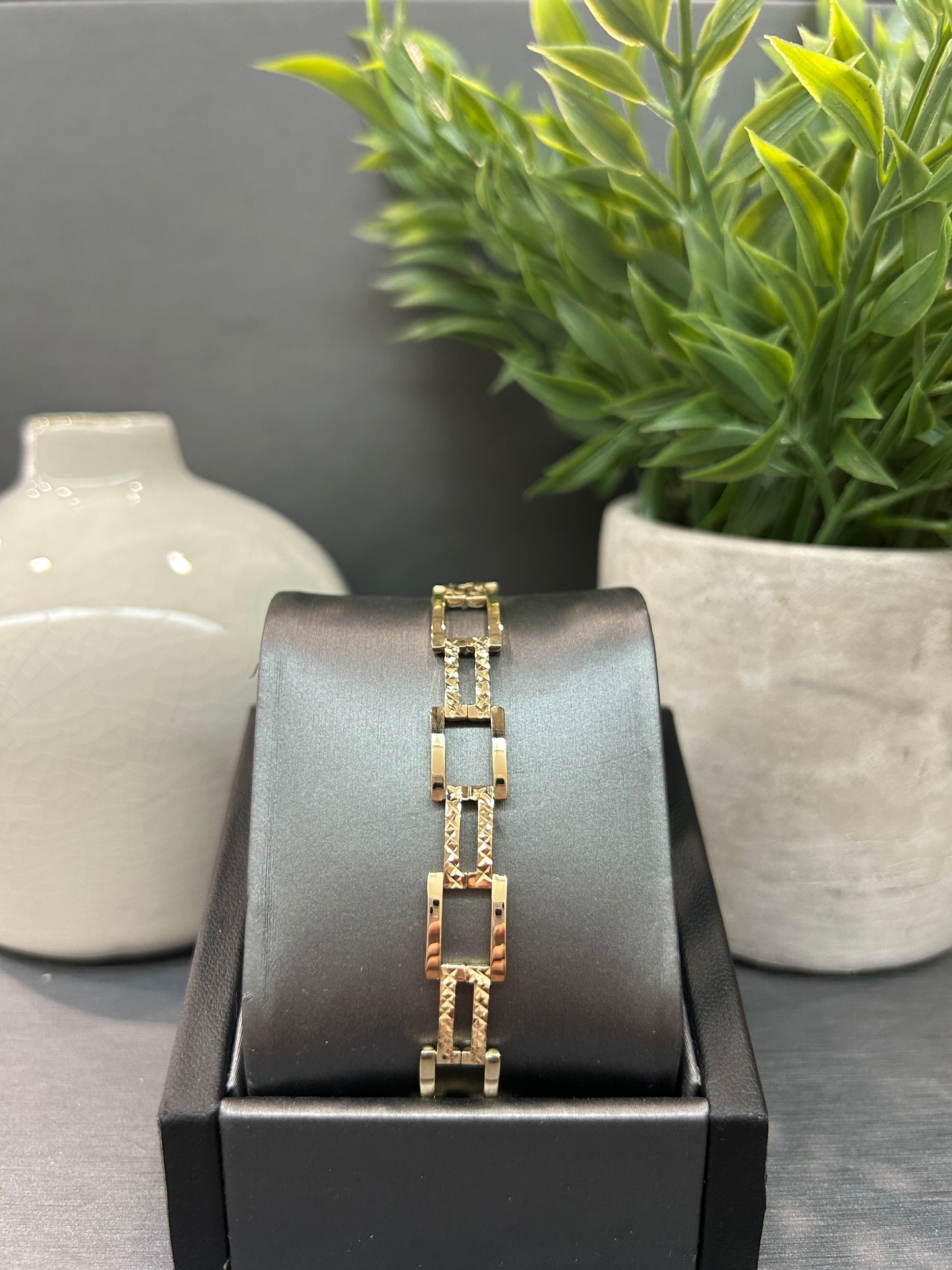 10k Yellow Gold Diamond Cut Square Link Bracelet