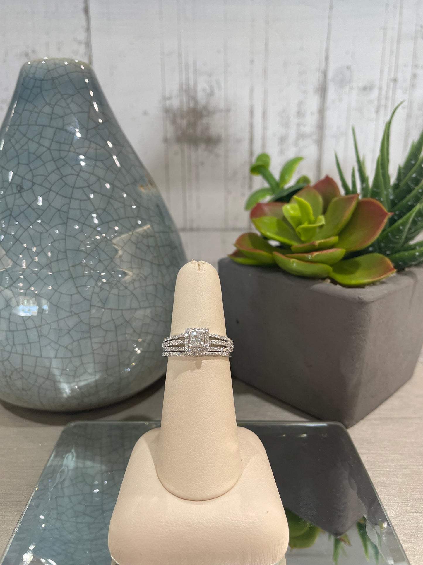 14k White Gold 0.31ct Diamond Princess Halo Engagement Ring