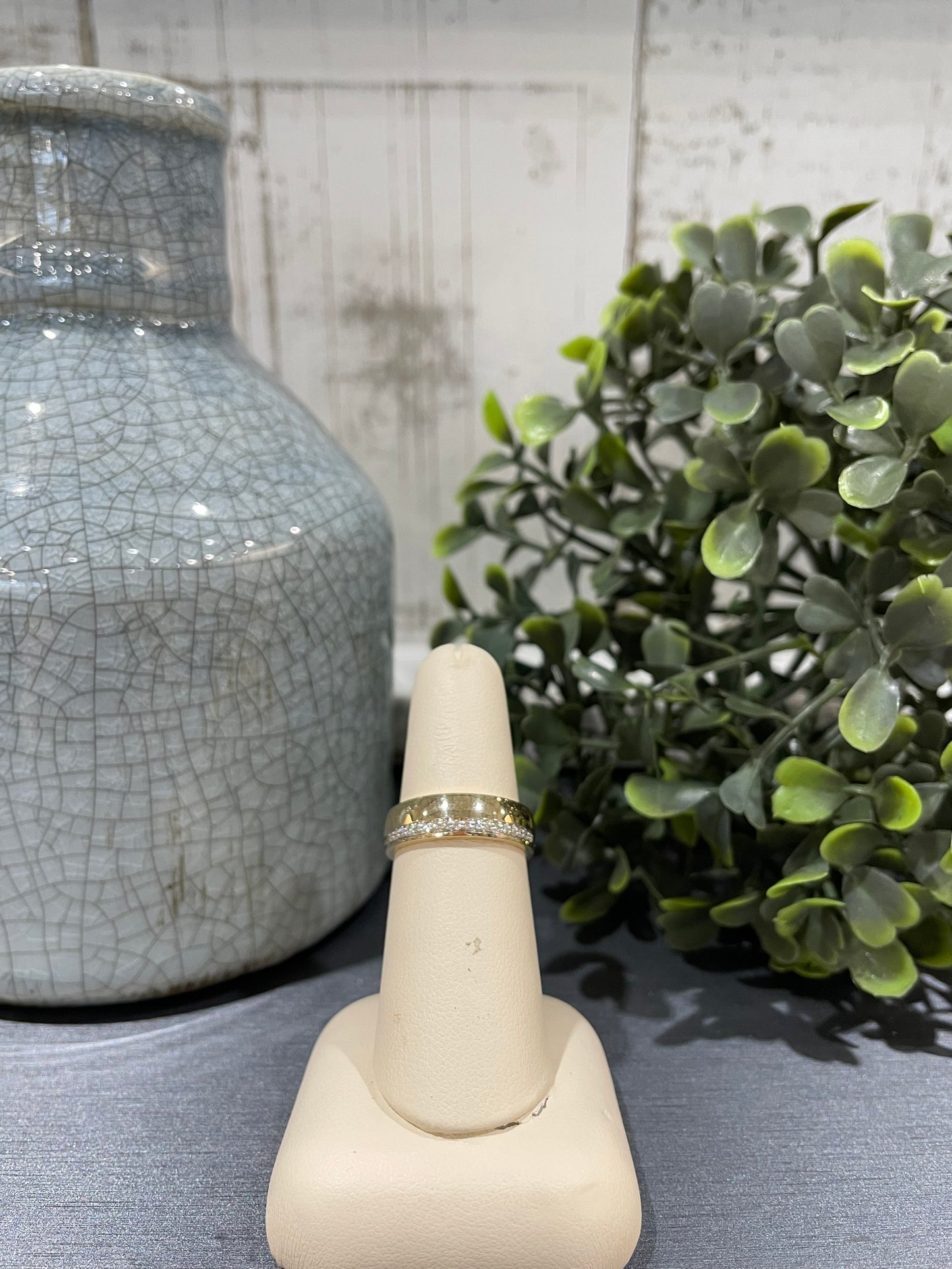 14k Yellow Gold 0.12ctw Diamond Channel Wedding Band