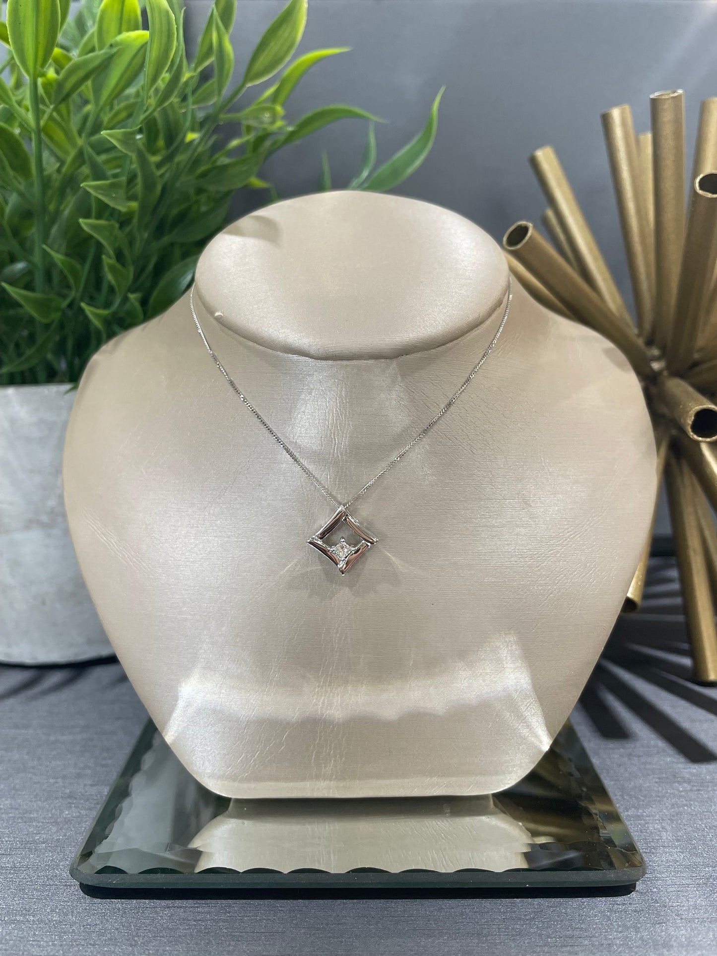 10k White Gold 0.10ct Diamond Princess Cut Square Pendant