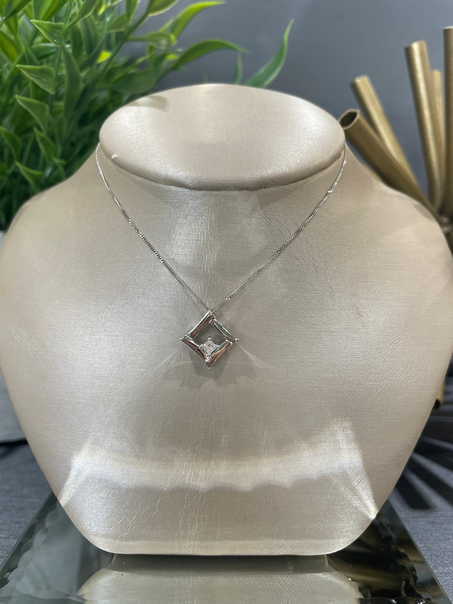 10k White Gold 0.10ct Diamond Princess Cut Square Pendant