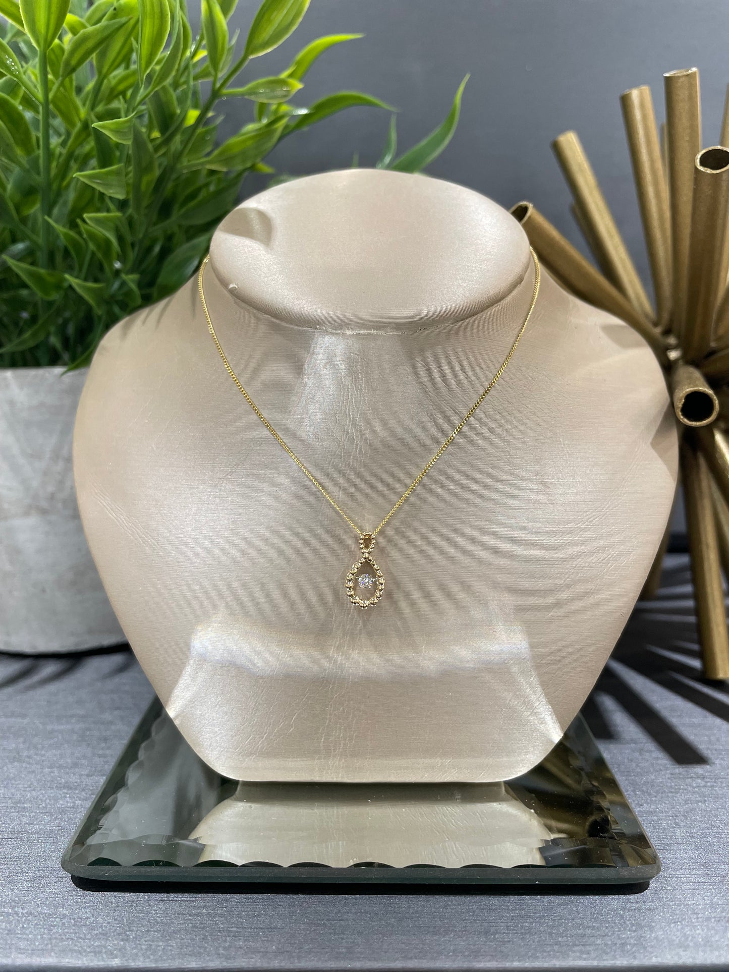 10k Gold 0.05ct Diamond Bubble Infinity Twinkle Pendant