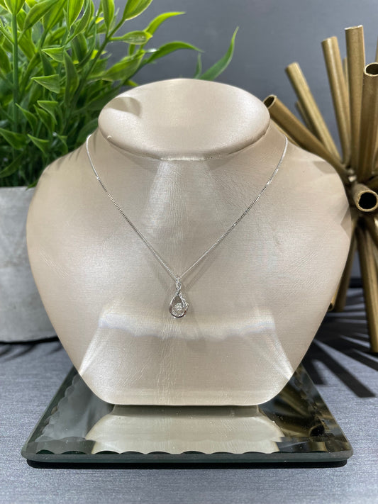 10k Gold 0.04ct Diamond Teardrop Twinkle Pendant