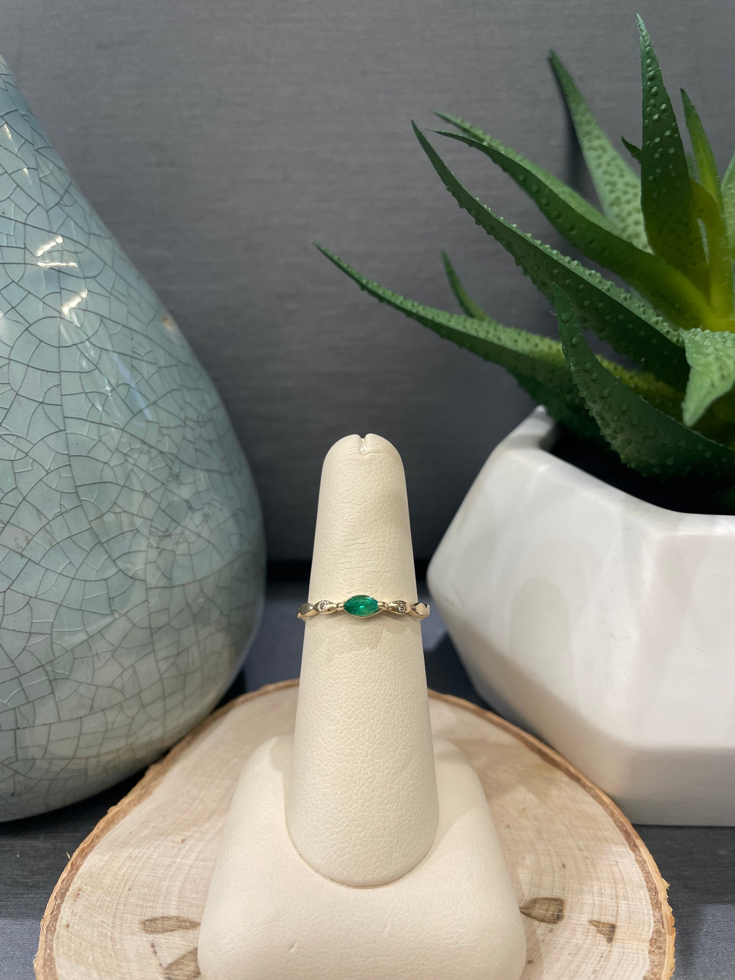 10k Yellow Gold Oval Gemstone Band