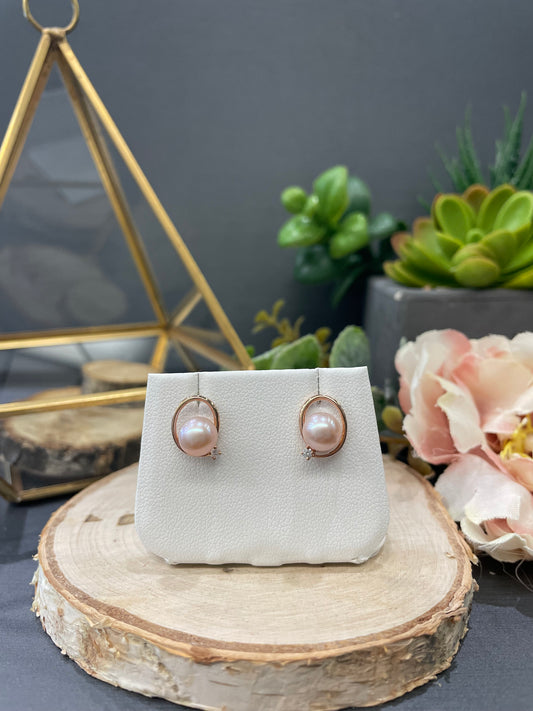 10k Gold 0.05ctw Diamond Pearl Stud Earrings