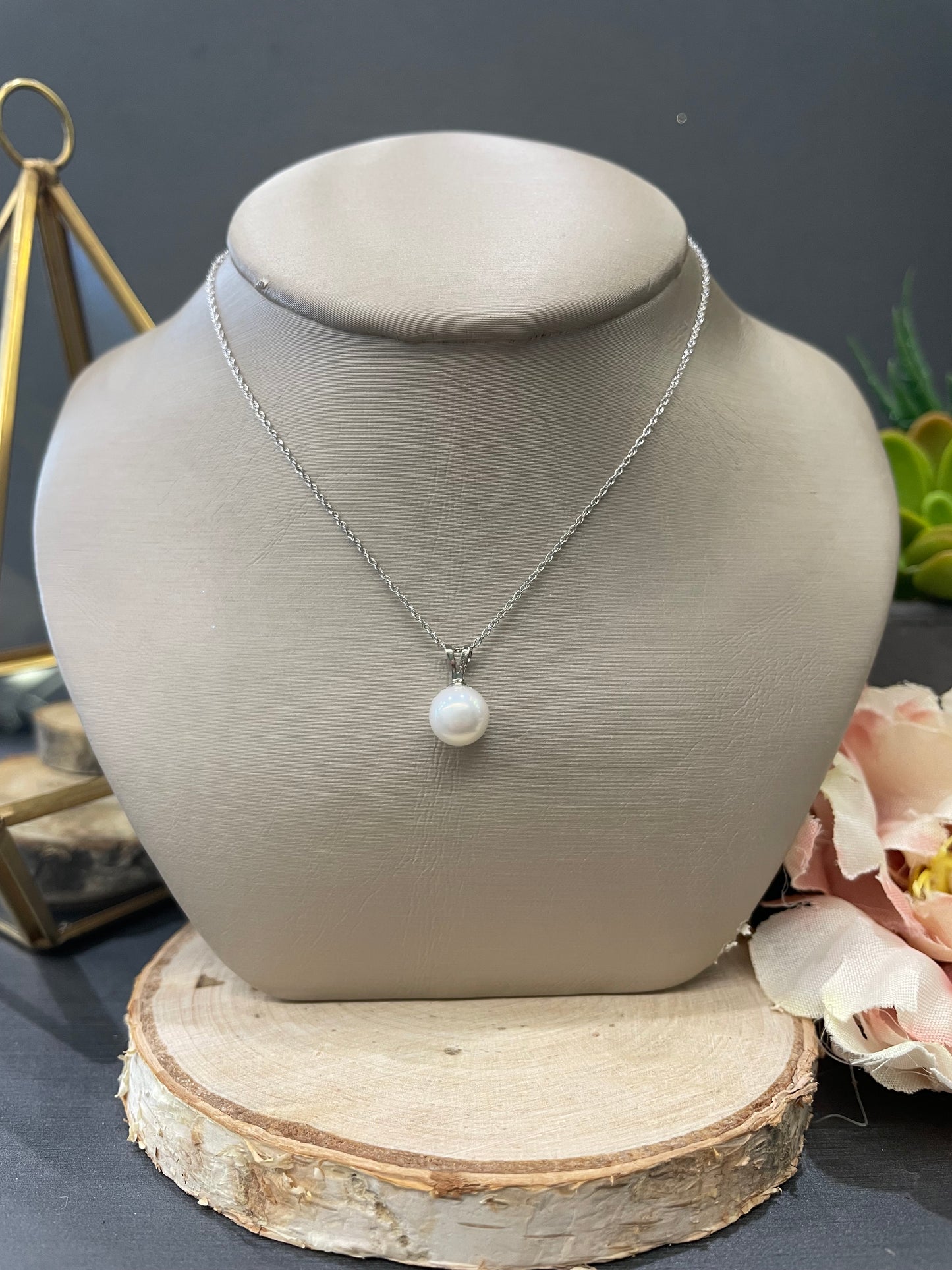 14k White Gold 7mm Saltwater Akoya Pearl Pendant