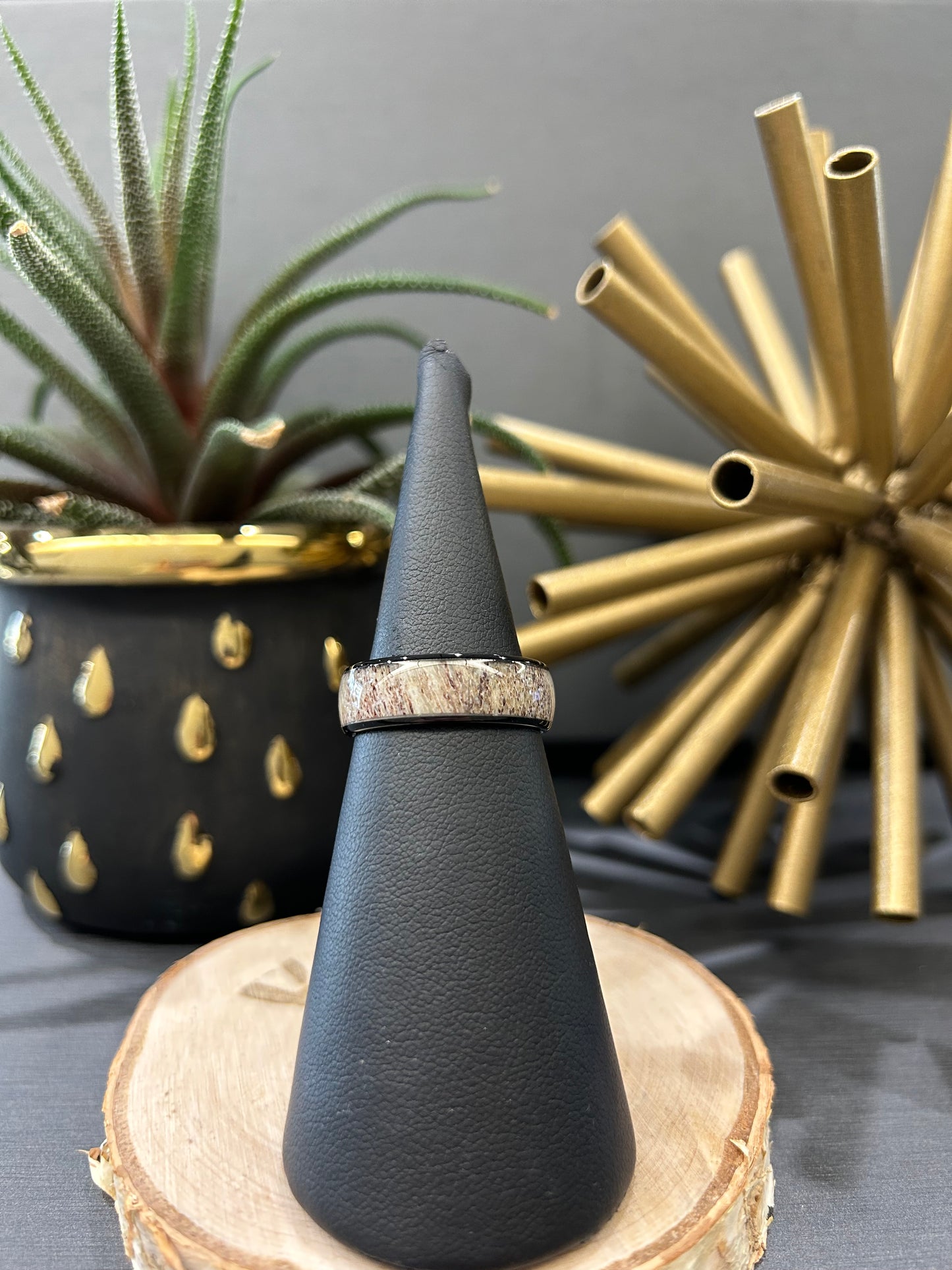 Tungsten 8mm Deer Antler Inlay Band