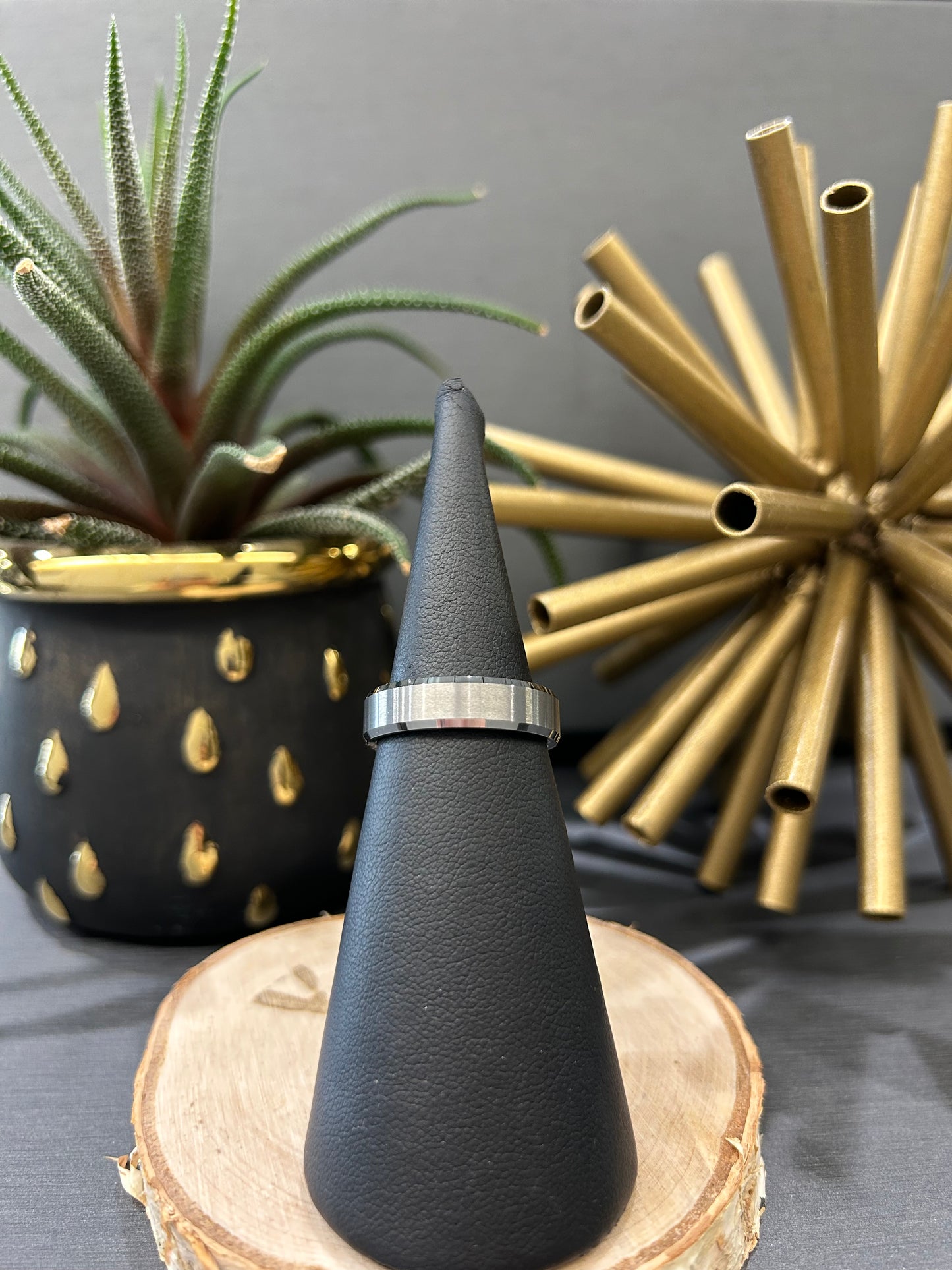 Tungsten 6mm Beveled Edge Band