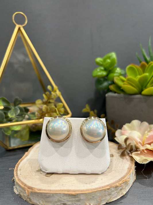 14k Yellow Gold 14.5mm Cream Pearl Stud Earrings