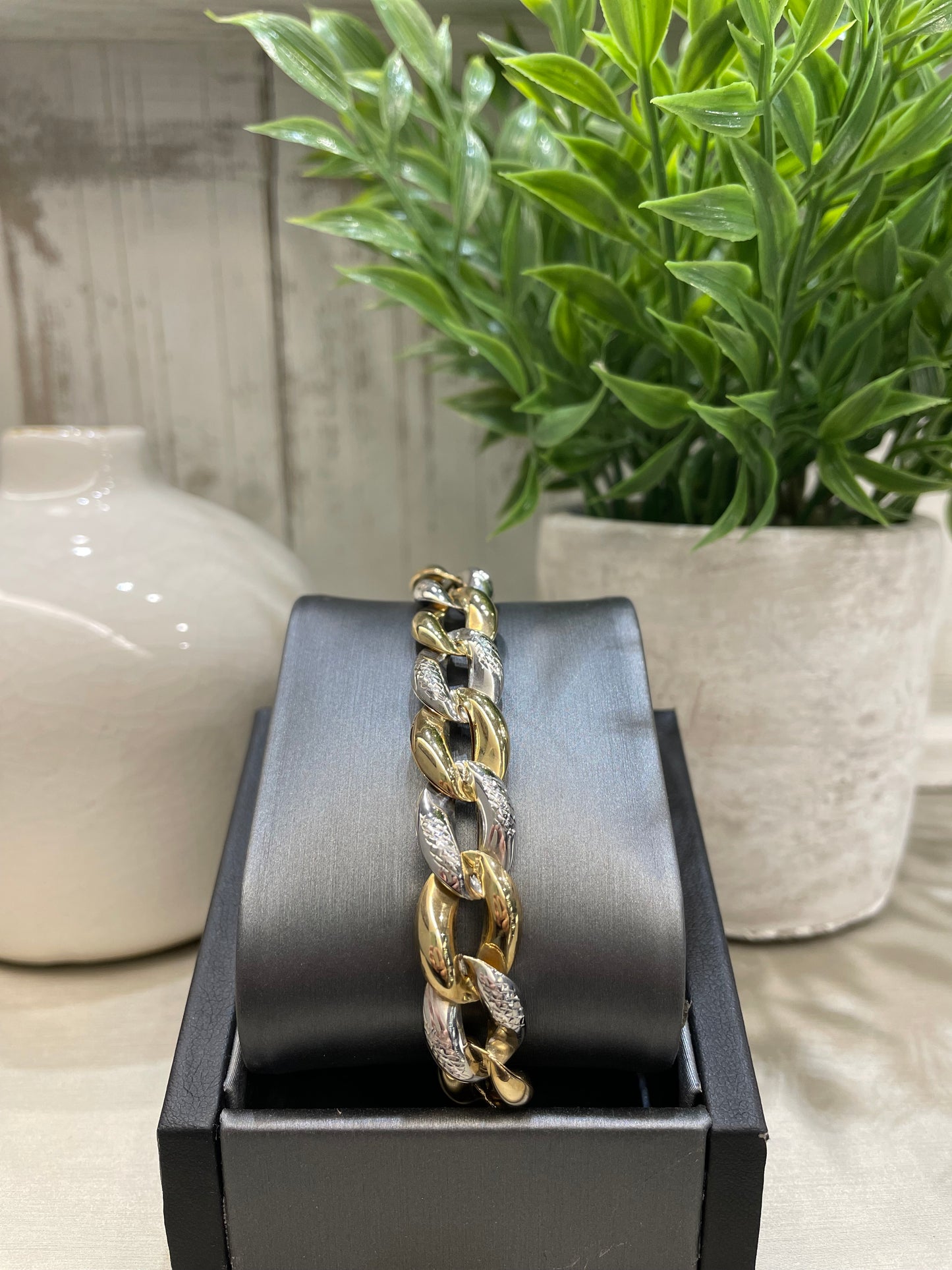 10k Two-Tone Diamond Cut Curb Link Bracelet