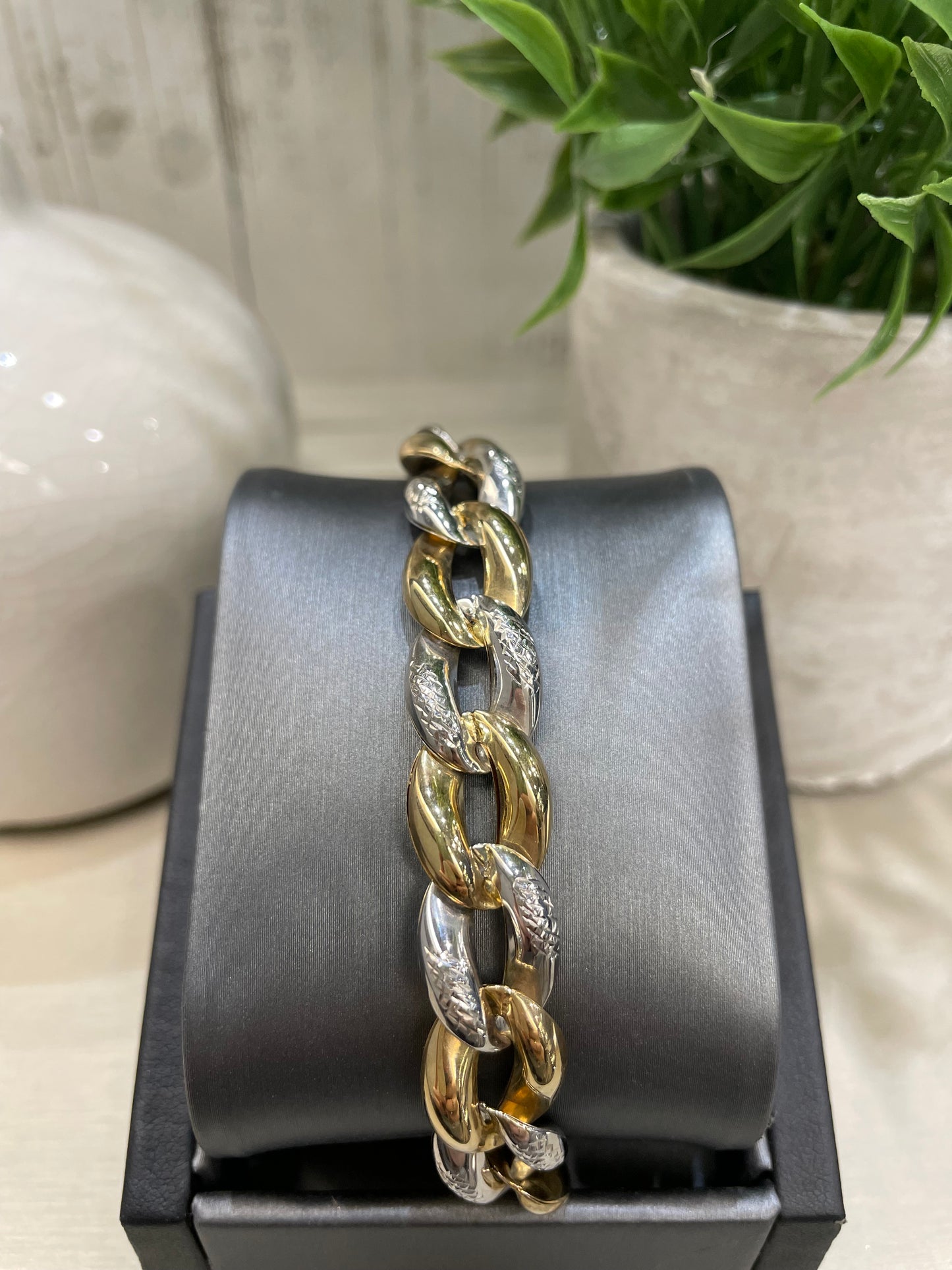 10k Two-Tone Diamond Cut Curb Link Bracelet