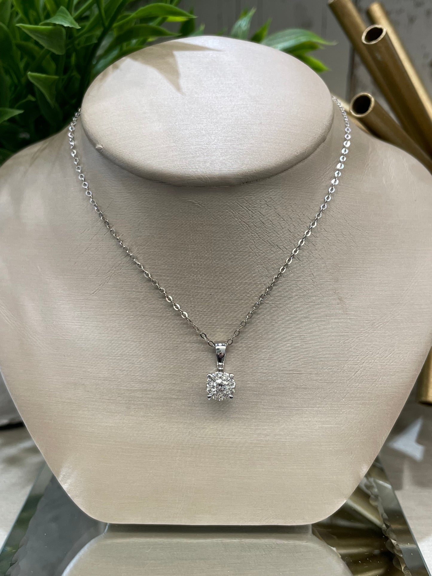 10k White Gold 0.33ctw Diamond Soleil Brilliant Pendant