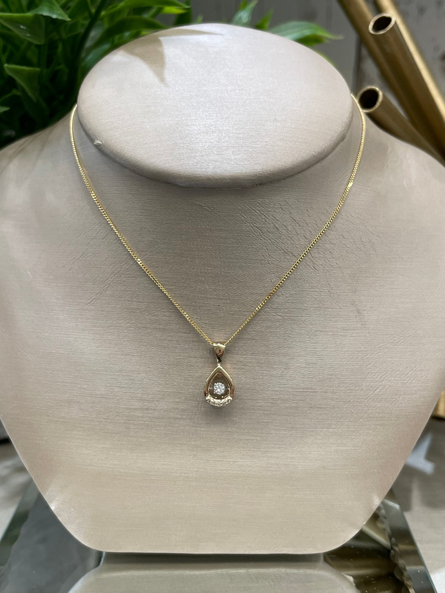 10k Yellow Gold 0.19ct Diamond Shaped Twinkle Pendant