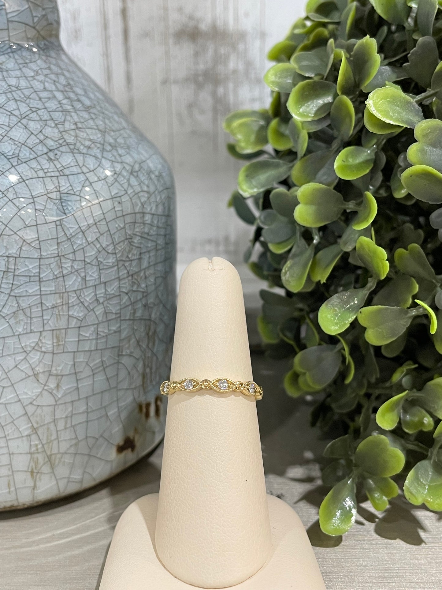 14k Yellow Gold 0.20ctw Diamond Carizza Band