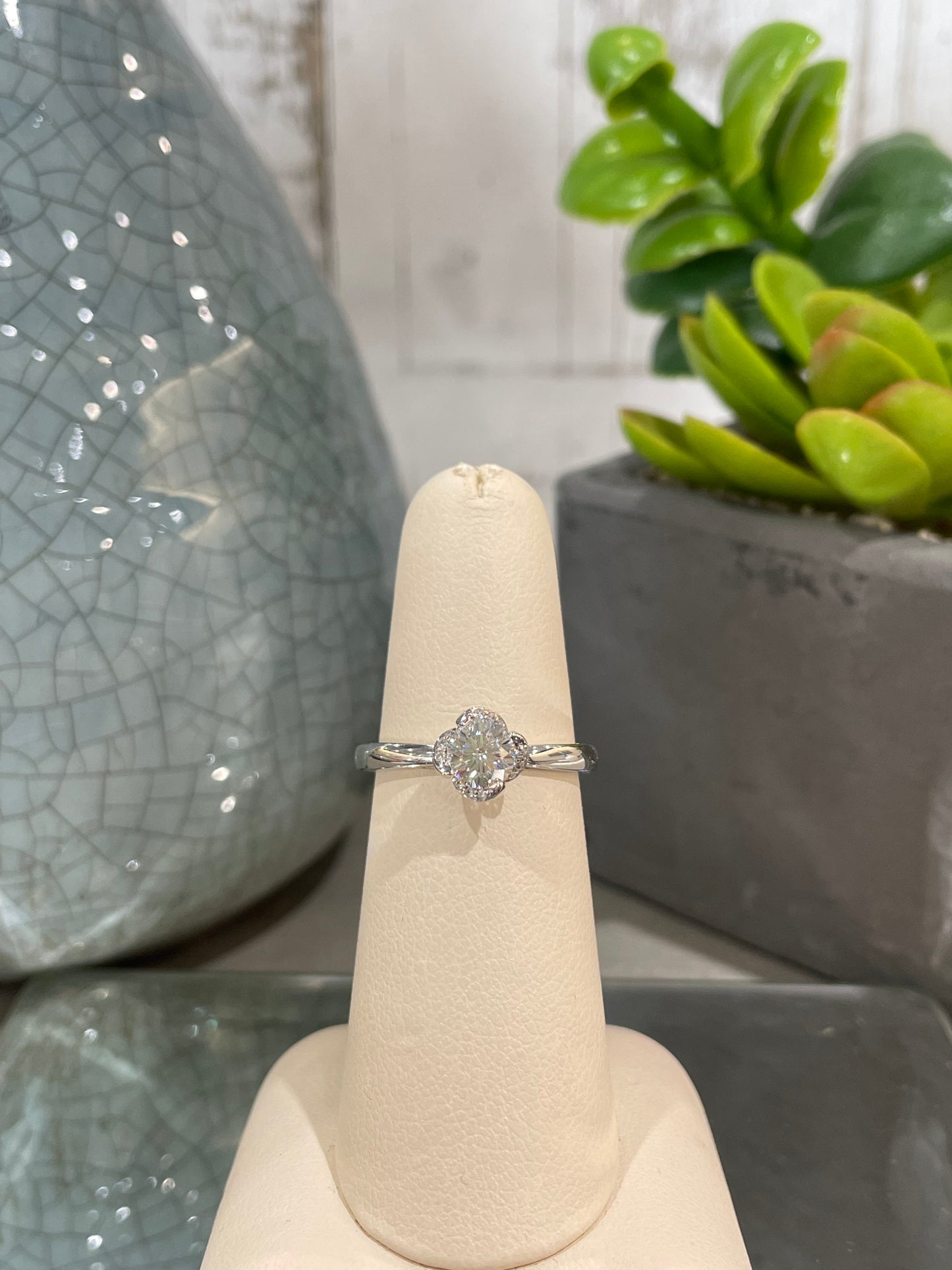 18k White Gold 0.51ct Diamond Flower Halo Engagement Ring