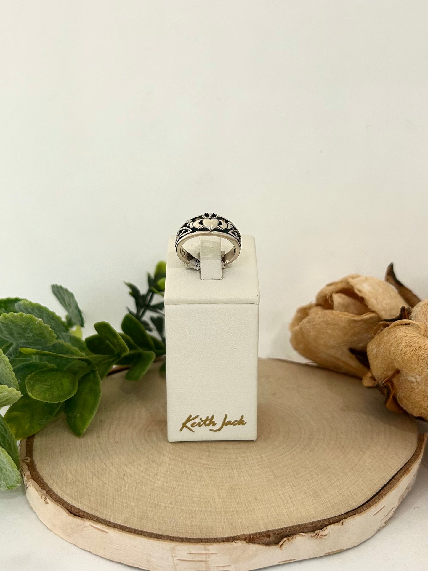 Silver Small Claddagh Ring