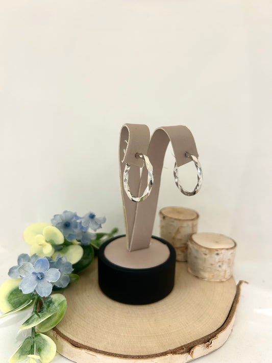 10k White Gold Round Edge Cut Hoop Earrings