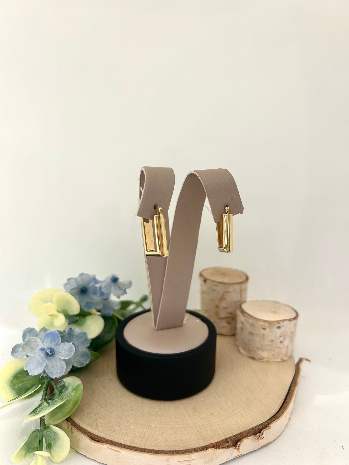 10k Yellow Gold Chunky Rectangle Hoop Earrings