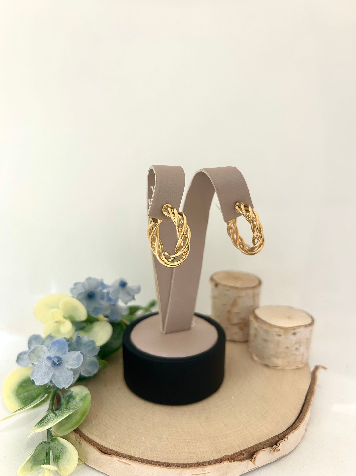 10k Yellow Gold Open Ribbon Hoop Earrings