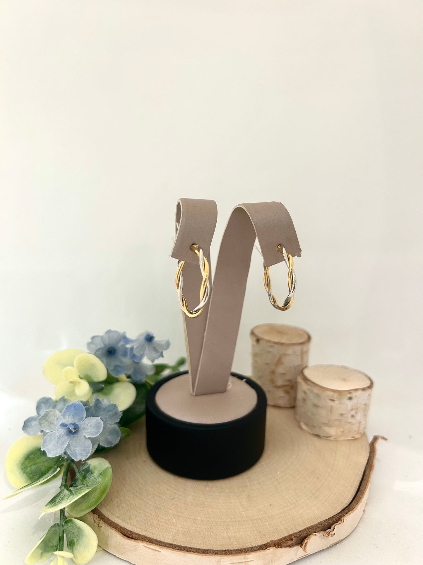 10k Two Tone Round Ribbon Hoop Earrings