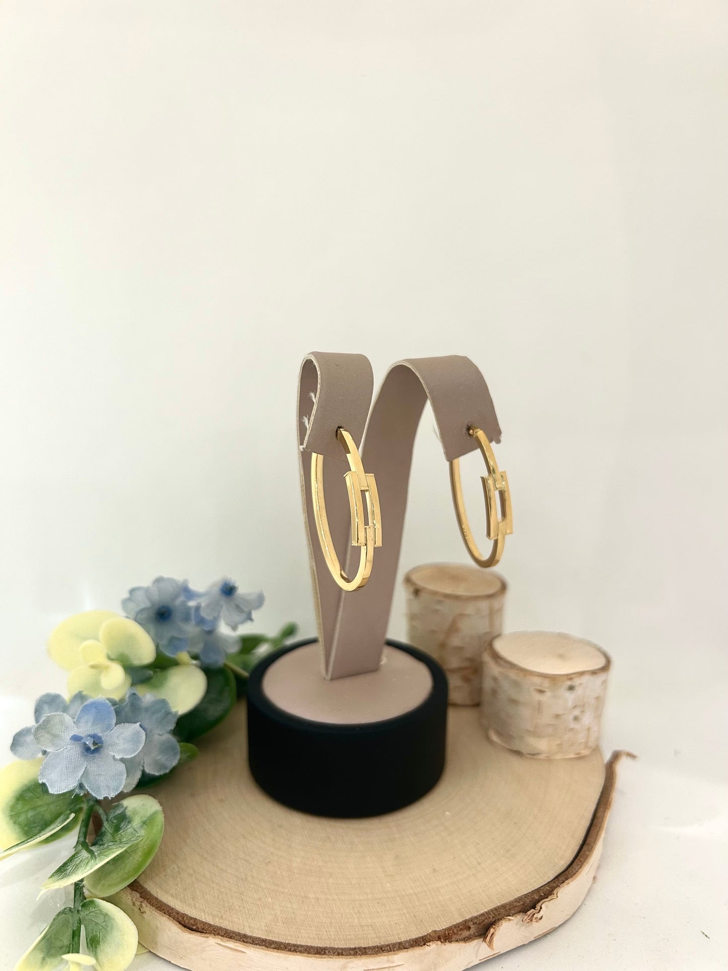 10k Yellow Gold Large Oval Split Detail Hoop Earrings