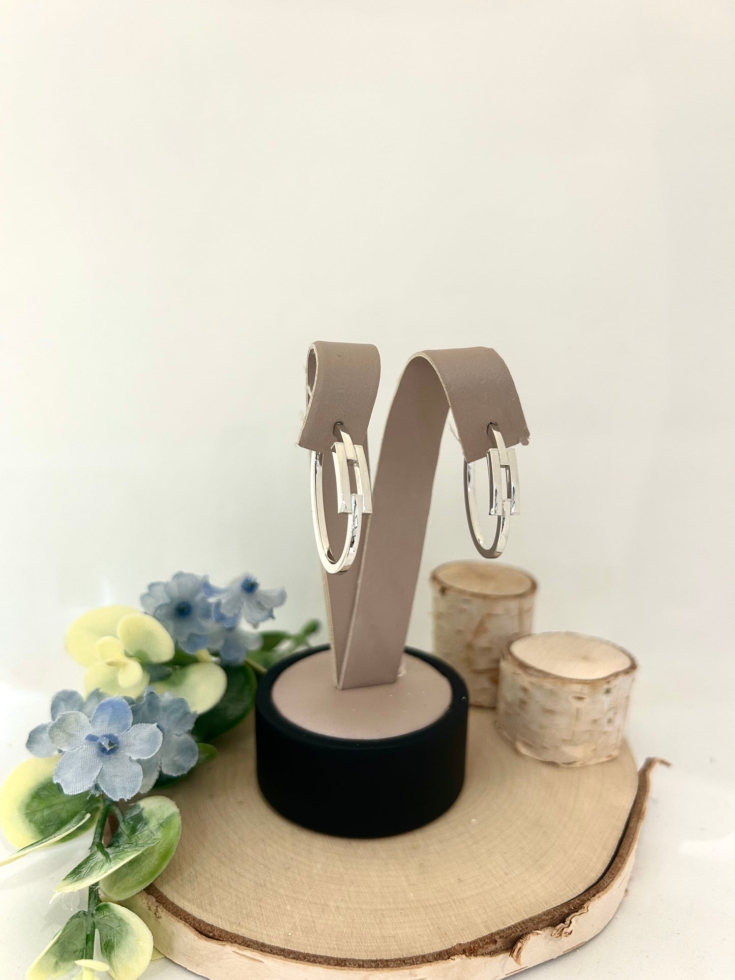 10k Gold Oval Split Detail Hoop Earrings