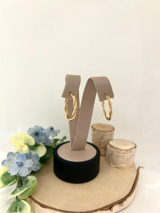 10k Gold Round Ribbon Hoop Earrings