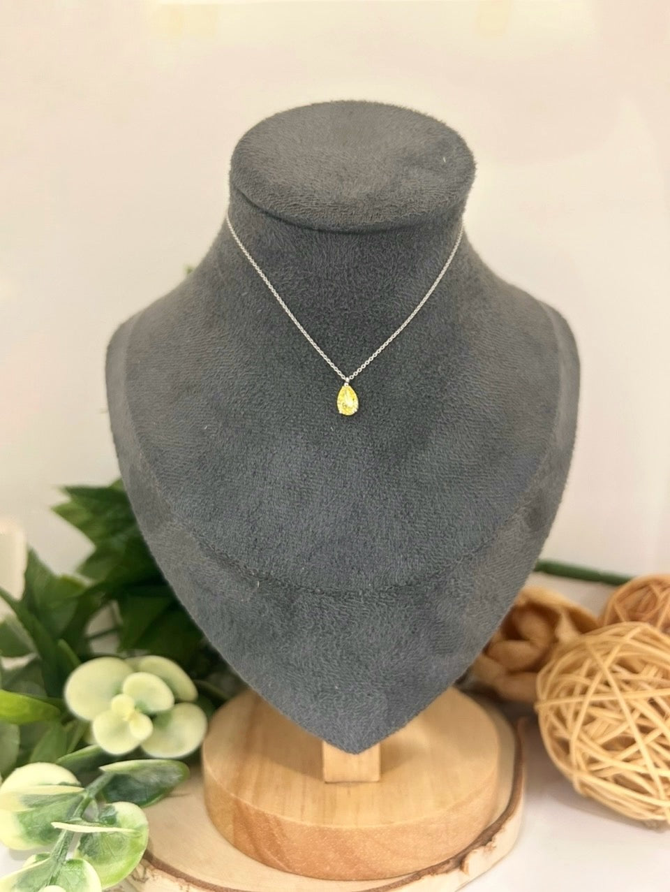 10k White Gold 0.80ctw Colored Lab Diamond Pear Solitaire Pendant