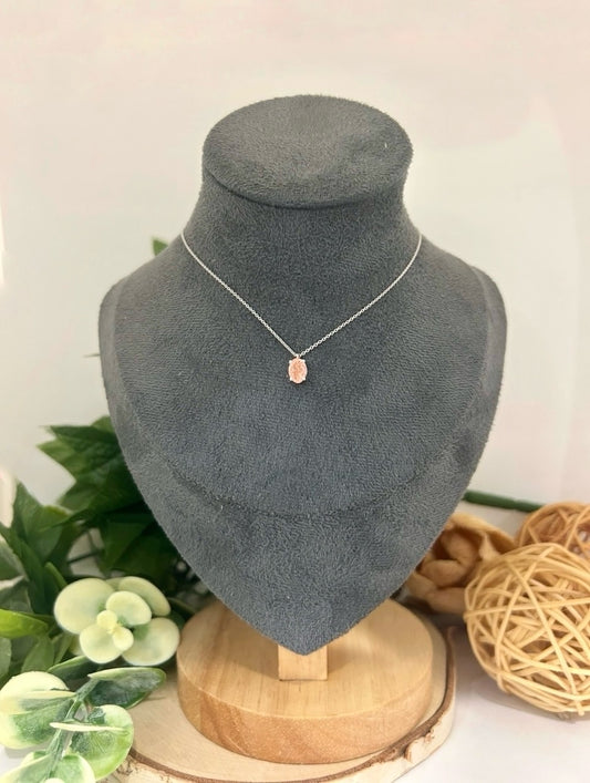 10k White Gold 0.80ctw Pink Lab Diamond Oval Solitaire Pendant